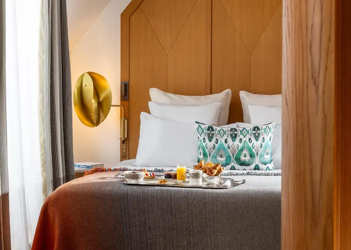 Hôtel Vernet Champs Elysées Parigi